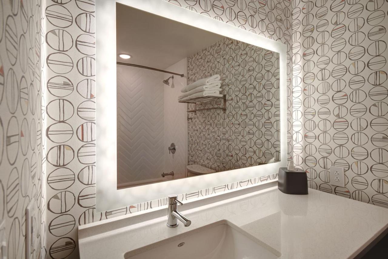 Holiday Inn - Erie By Ihg Extérieur photo