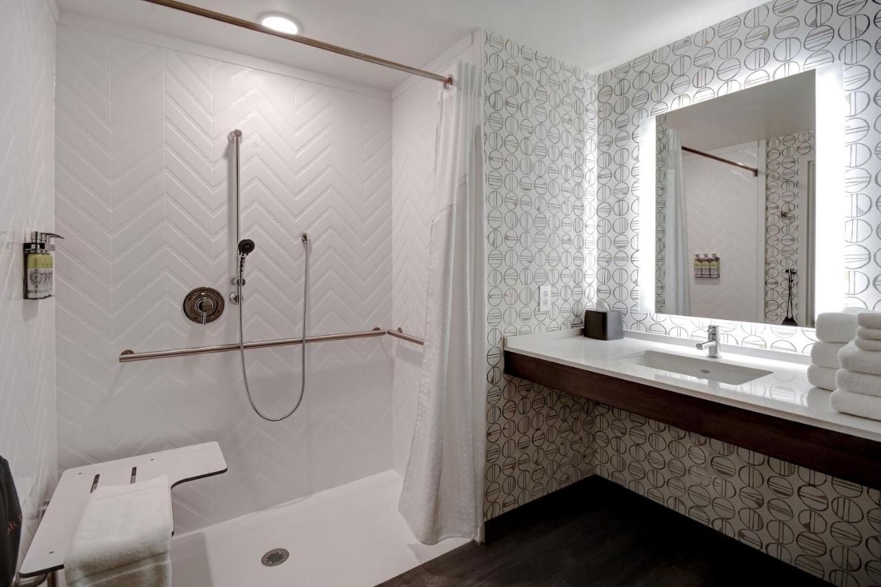 Holiday Inn - Erie By Ihg Extérieur photo